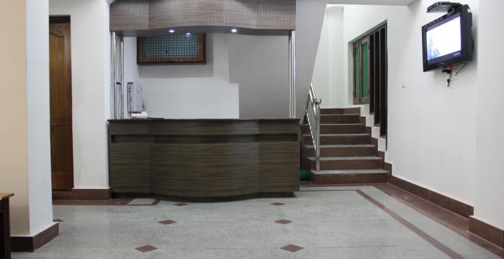 Hotel Grand Jigar Srīnagar Exteriör bild