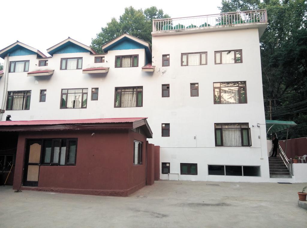 Hotel Grand Jigar Srīnagar Exteriör bild